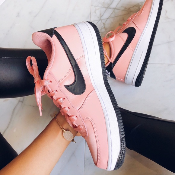 Nike air force 1 vday ( PRICE IS FIRM) - Picture 2 of 7